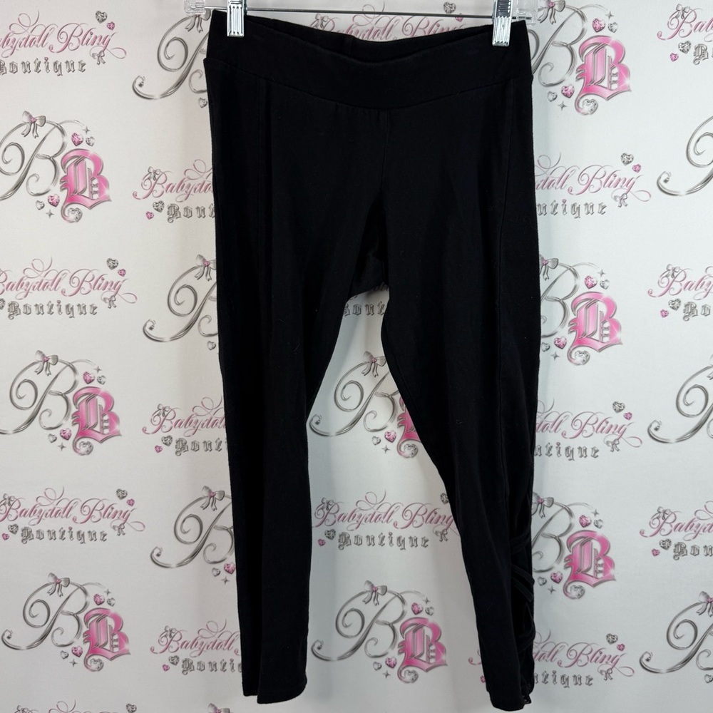Torrid capri tights leggings corset detail sides legs Black Women's Pants
